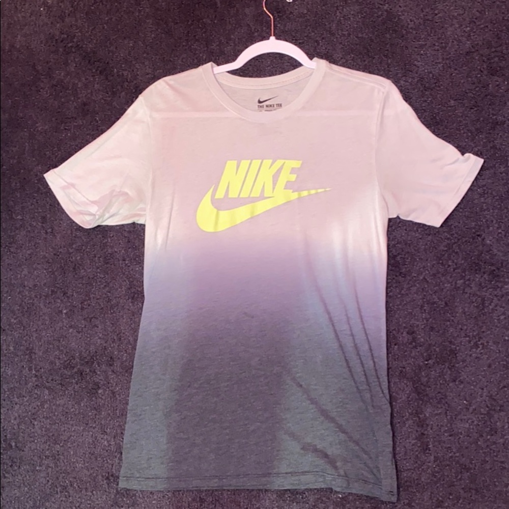 Men’s Nike T-Shirt